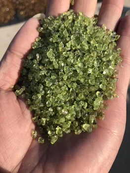 100g Natūralaus krištolo skalda gamtos olivīns akmens puodą, žvyras
