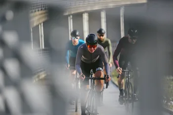2020 Aukščiausios kokybės pro komandos areo lengvas dviračių jersey ilgomis rankovėmis dviračių marškinėliai kelių dviračių pavara
