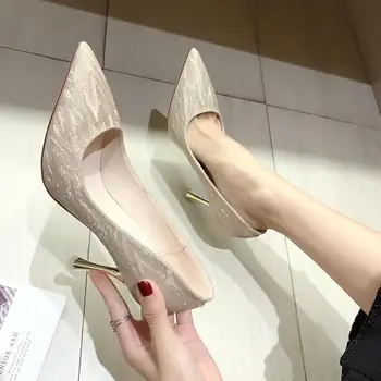 Blizgučiais aukštakulnį stiletto nurodė moterų batai 2020 naujas mados vieno batai moteriški sandalai chaussure homme talons pleins