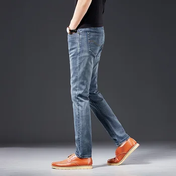 Jaunų vyrų slim straight džinsinio džinsus 2020 m. rudenį prekės ženklo drabužių aukštos kokybės medvilnės ruožas patogiai mados klasikiniai džinsai