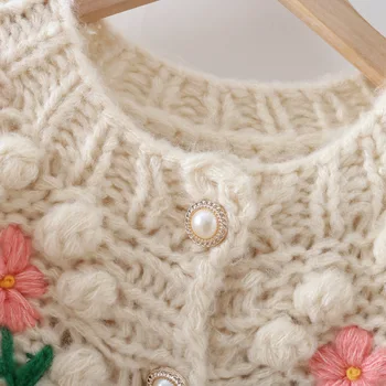 Prabanga kilimo ir tūpimo Tako Moterų Žiemos Rankų darbo Megztinis ir susagstomi megztiniai Gėlių Siuvinėjimas Tuščiaviduriai Iš Chic Trikotažo Striukė Pearl Duobute susagstomi megztiniai