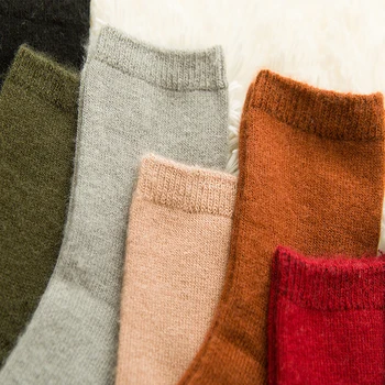 Rudenį ir Žiemą Naujas Stilius Vilnos butas Moterų Kojinės Laimingas Kojinės Gryna spalva 7 dieną kojinės 2 Poros (siuntos)