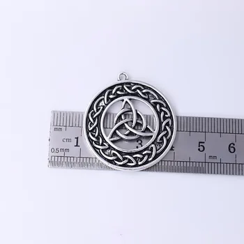 Skandinavų Mitologijoje Metalo Begalybės Simbolis, Žavesio Airijos Apskrito Mazgas Celtics Religinių Papuošalas Pakabukas Amuletas