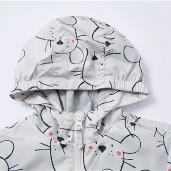 Skatinimo Baby Girl Striukės viršutiniai drabužiai Animacinių filmų modelis Dvigubo sluoksnio Medvilnės pamušalas plonas stilius Vaikų mergaičių paltai drabužiai
